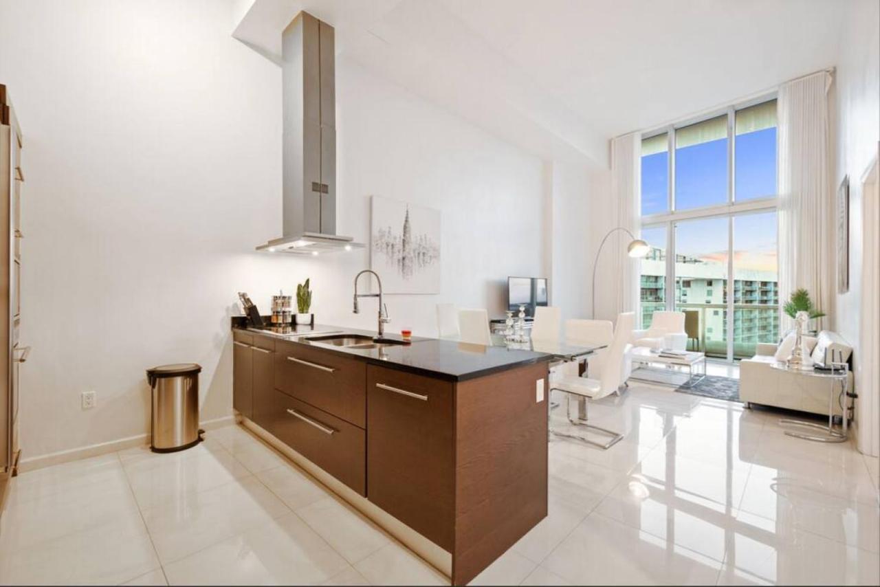 Beautiful One Bedroom Condo 16Ft Ceilings At The W Miami Exterior foto