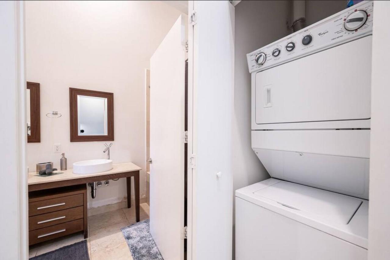 Beautiful One Bedroom Condo 16Ft Ceilings At The W Miami Exterior foto